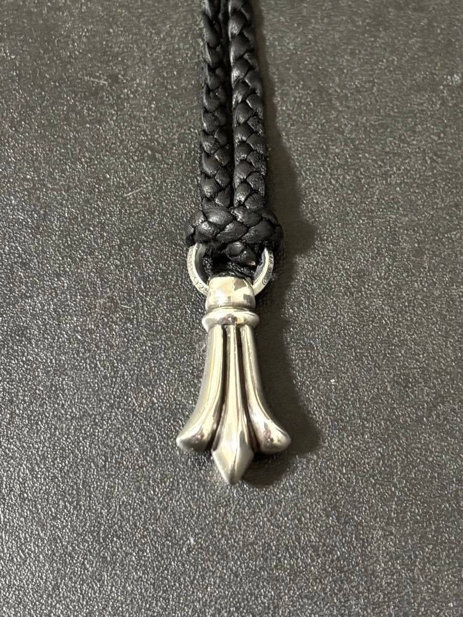 CHROME HEARTS クロムハーツ CH クロス テイル ペンダント 革紐 CHROME HEARTS クロムハーツ CH クロス テイル ペンダント 革紐