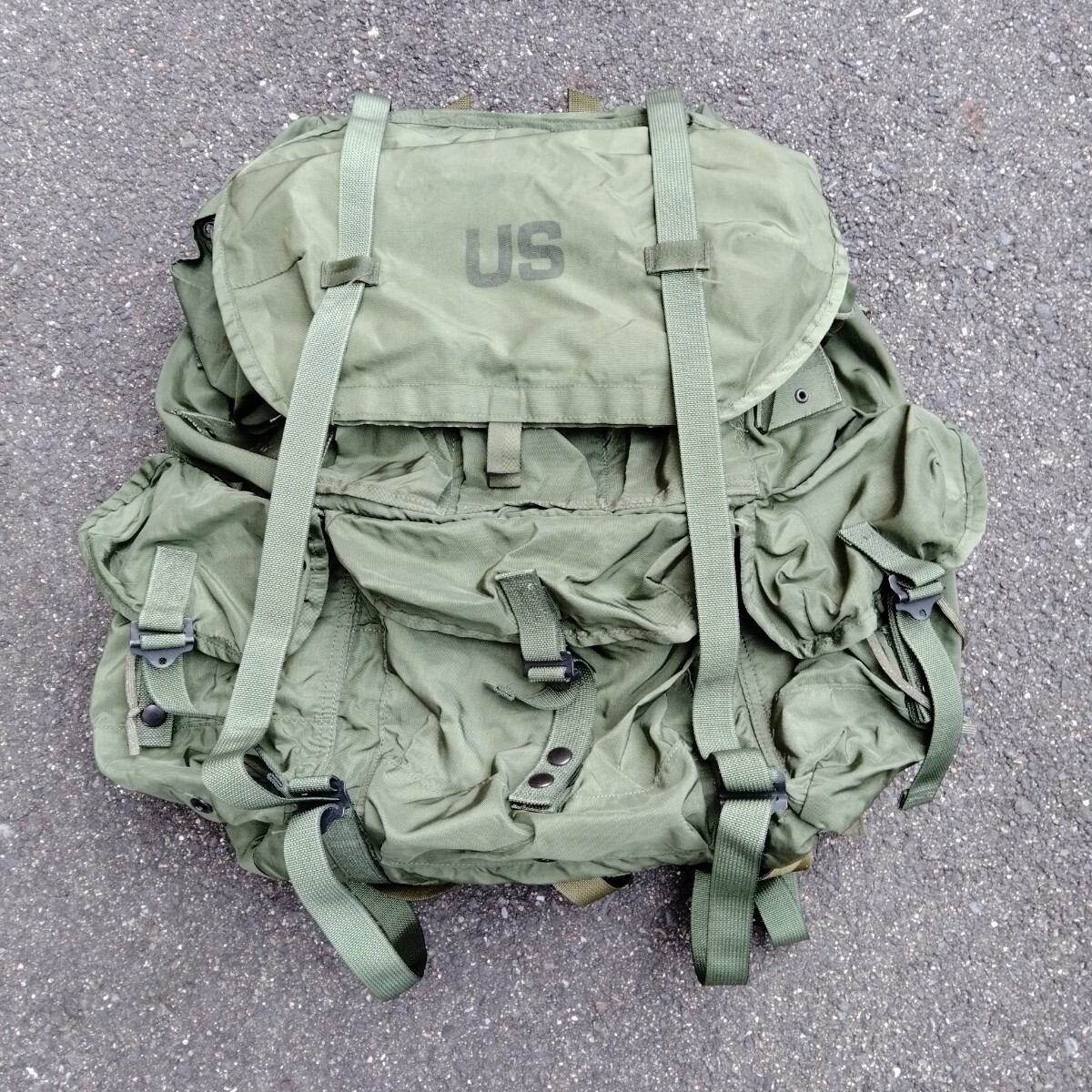 米軍】実物 アリスパック ラージ LC1 フレーム付き 放出品 US 米軍】実物 アリスパック ラージ LC1 フレーム付き 放出品 US
