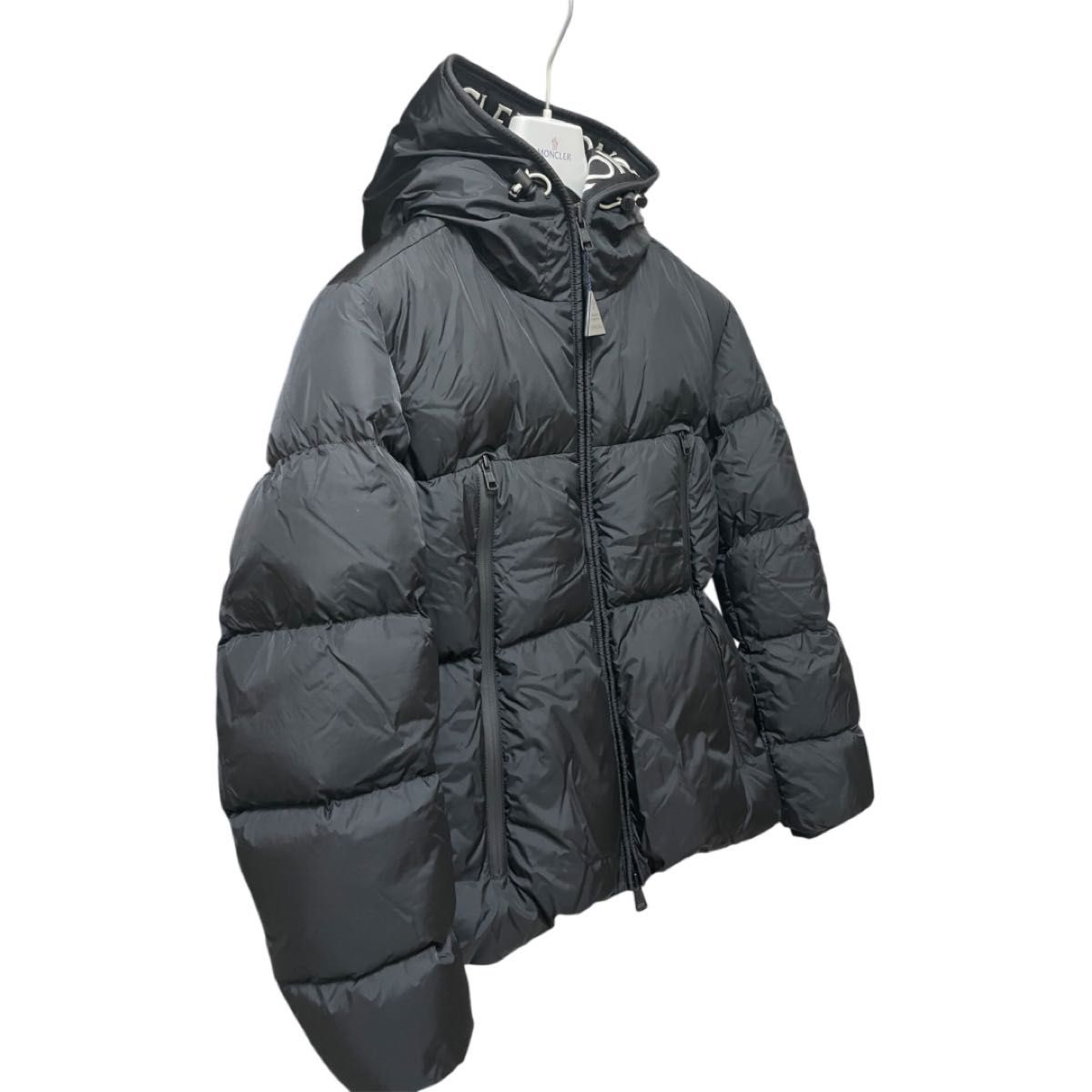 新品未使用】MONCLER MONTCLA サイズ2 モンクレール モンクラー 新品未使用】MONCLER MONTCLA サイズ2 モンクレール モンクラー