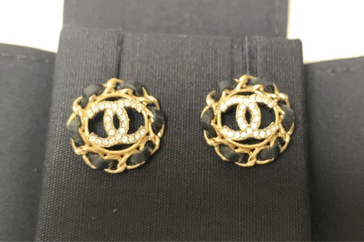 シャネル CHANEL ピアス 新作 2024年 ココマーク チェーン シャネル CHANEL ピアス 新作 2024年 ココマーク チェーン