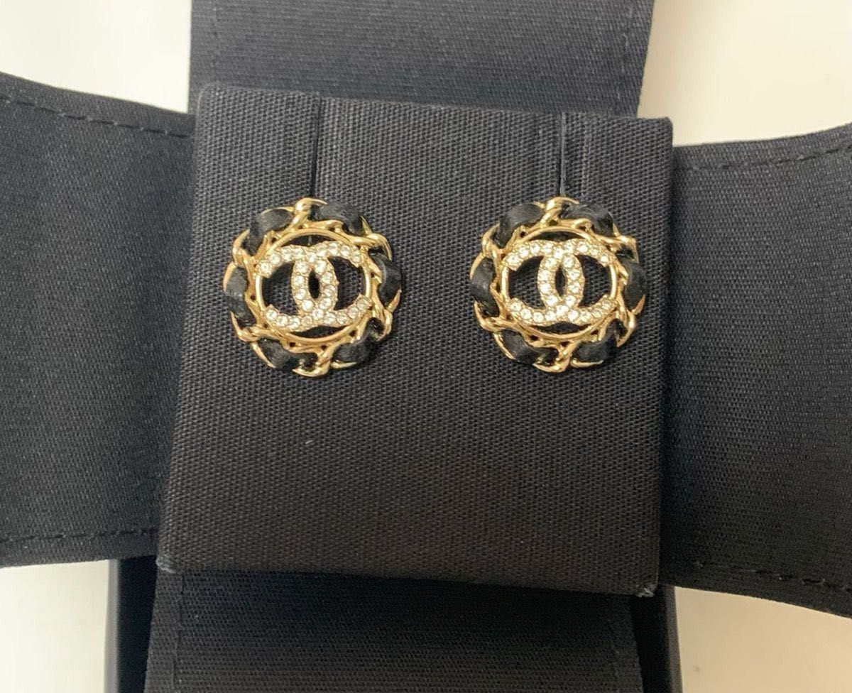 シャネル CHANEL ピアス 新作 2024年 ココマーク チェーン シャネル CHANEL ピアス 新作 2024年 ココマーク チェーン