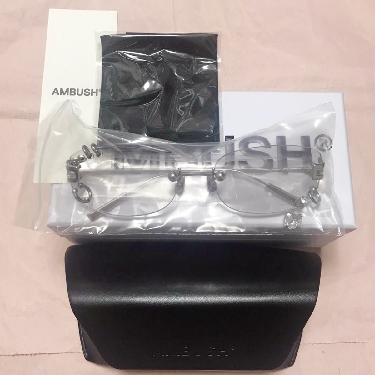 AMBUSH ピアスサングラス クリア シルバー リムレスメガネ アン AMBUSH ピアスサングラス クリア シルバー リムレスメガネ アン
