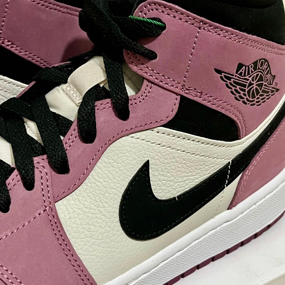 新品25cm】Nike WMNS Air Jordan 1 Mid 新品25cm】Nike WMNS Air Jordan 1 Mid