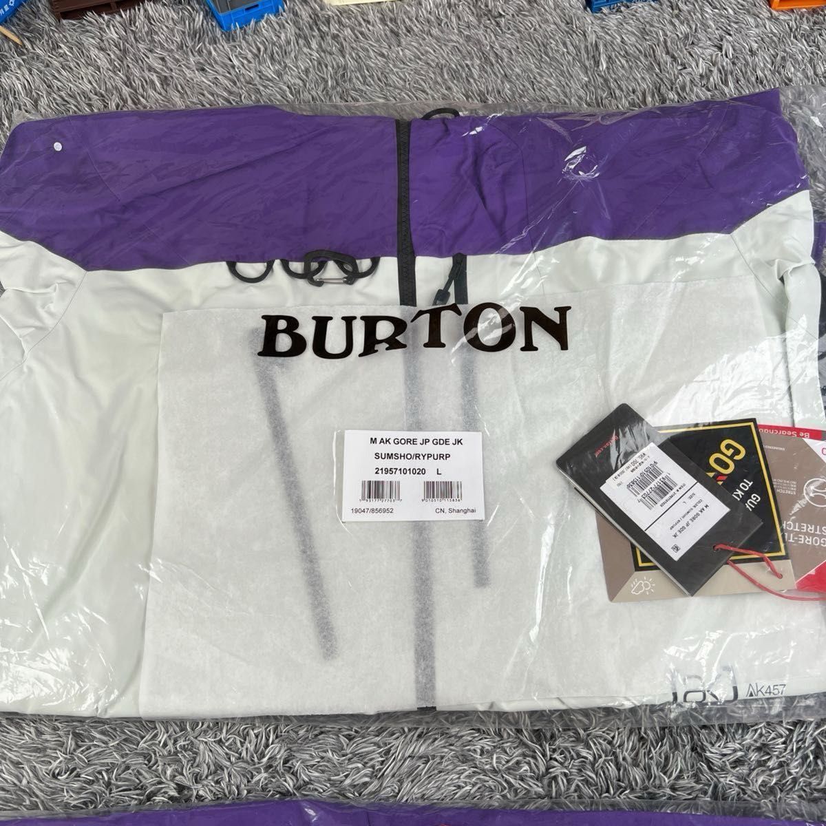 BURTON AK 457 ジャパン GORE- TEX Proガイジャケット L 新品未 BURTON AK 457 ジャパン GORE- TEX Proガイジャケット L 新品未