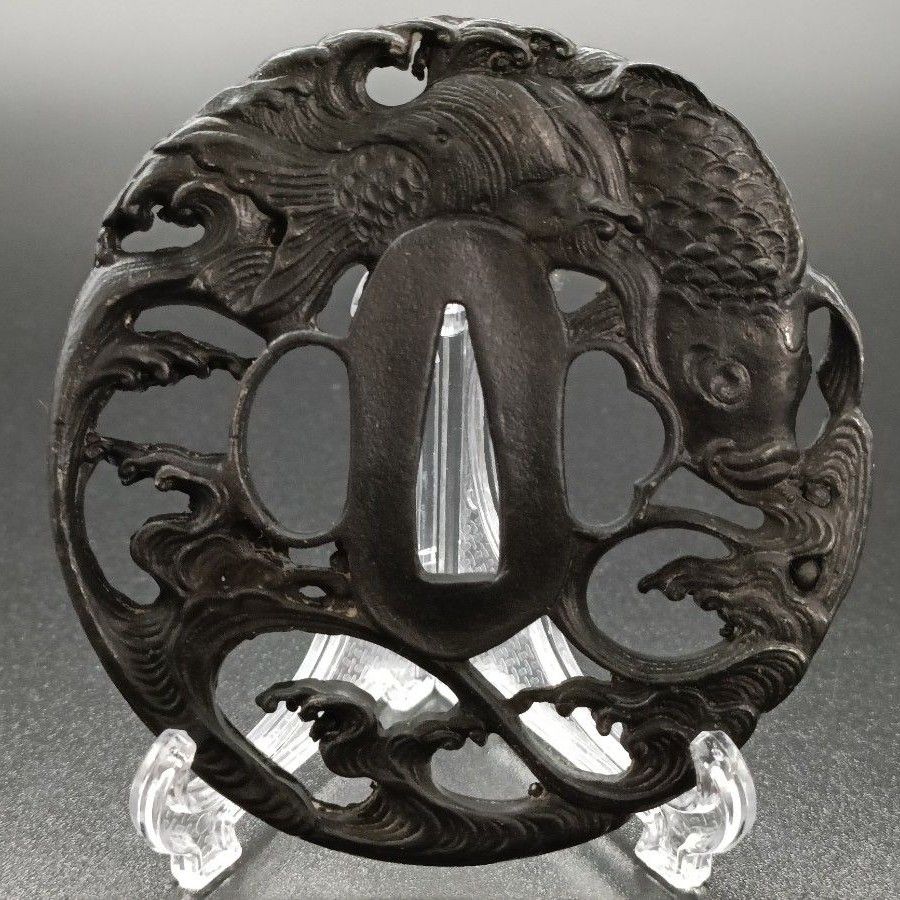 日本刀装具 刀鍔 鯉魚の図 細工 鍔 刀の鍔 刀鐔 鋼製 刀剣美術 日本刀装具 刀鍔 鯉魚の図 細工 鍔 刀の鍔 刀鐔 鋼製 刀剣美術