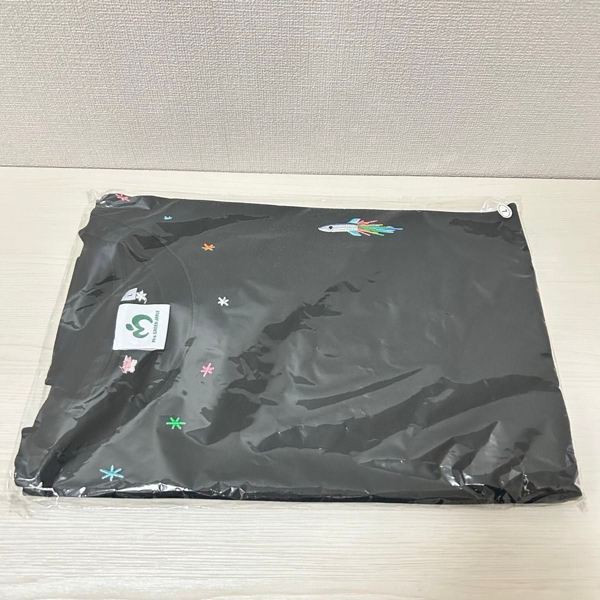 Lサイズ新品】ミセスグリーンアップル ライブTシャツ ゼンジン未 Lサイズ新品】ミセスグリーンアップル ライブTシャツ ゼンジン未