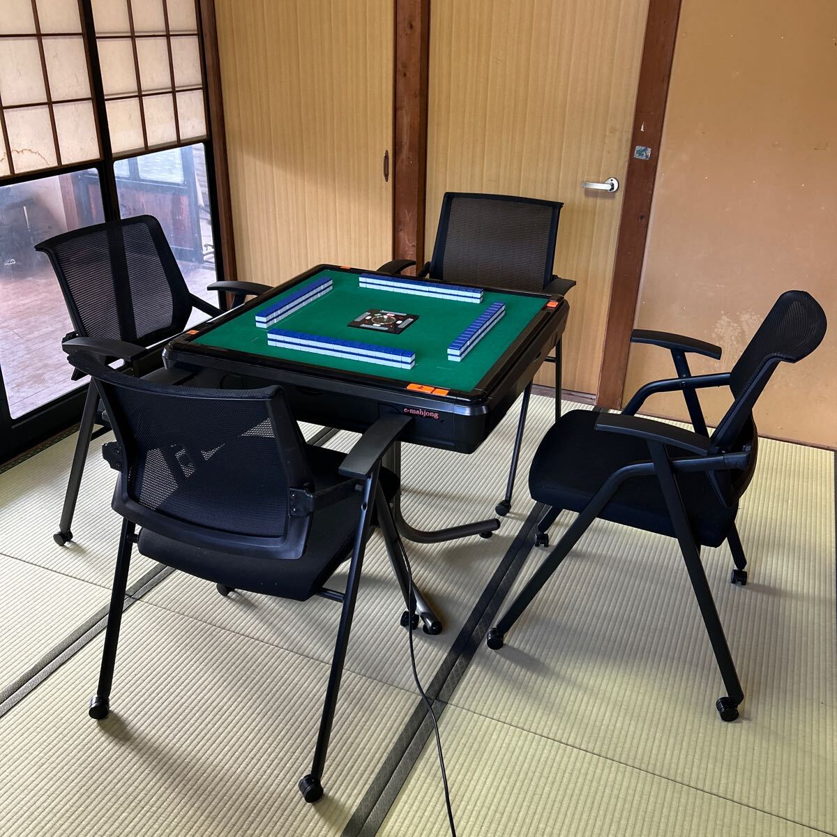 Yahoo!オークション - 動作確認済み e-mahjong 全自動麻雀卓機 Yahoo!オークション - 動作確認済み e-mahjong 全自動麻雀卓機