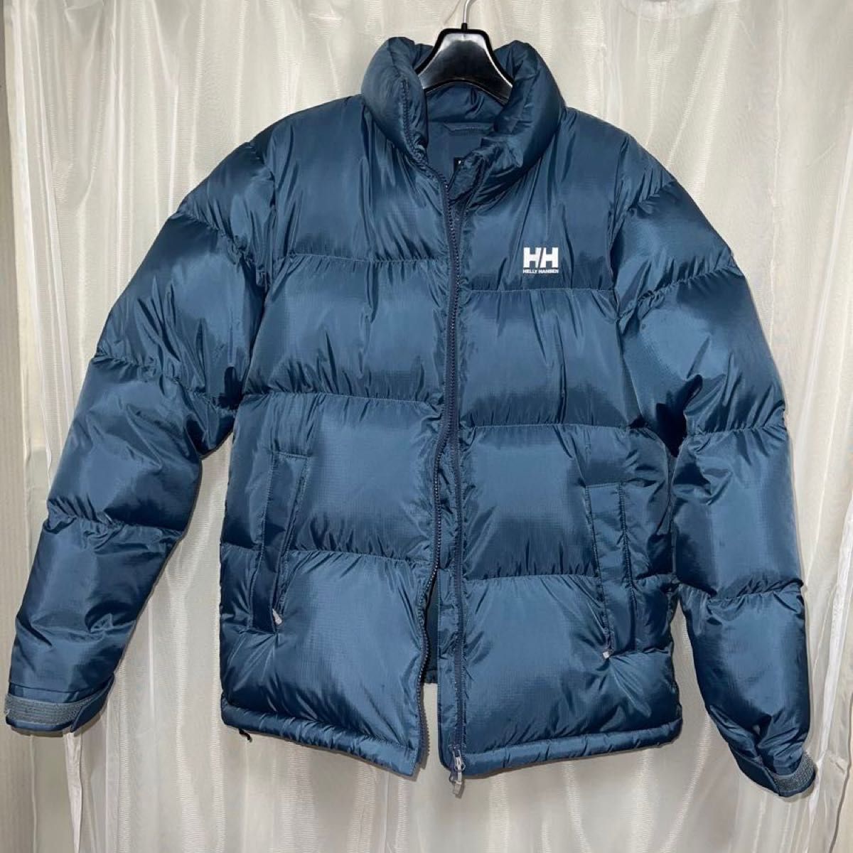 美品 定価4万円 HELLY HANSEN ヘリーハンセン フィリーダウン 美品 定価4万円 HELLY HANSEN ヘリーハンセン フィリーダウン