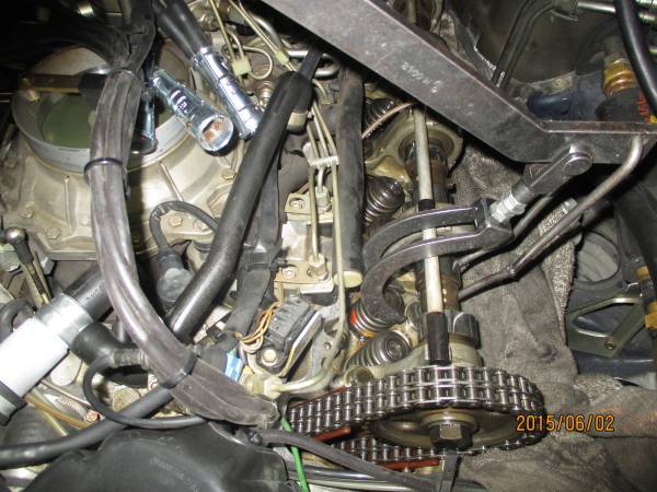 V8SOHC Benz. oil down cheap . repair does!W126(500SE,560SEL etc. ),R107(500SL,560SL etc. ),W107(450SLC etc. )M117 engine 