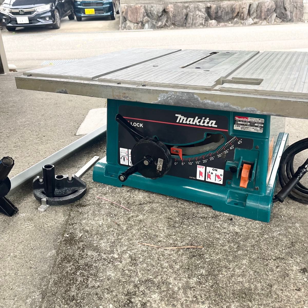 マキタ makita マルノコ盤 テーブルソー モデル2703 卓上丸の255 マキタ makita マルノコ盤 テーブルソー モデル2703 卓上丸の255