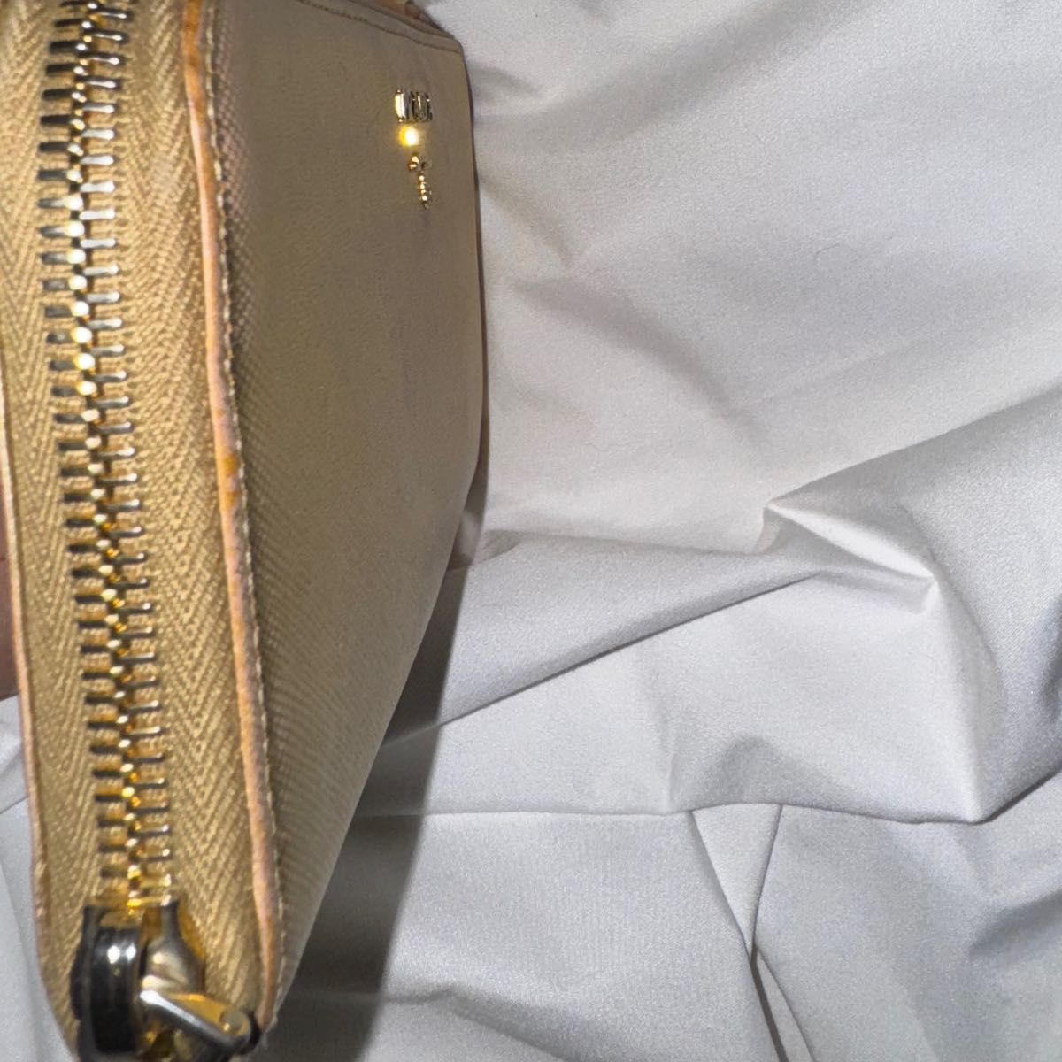 確実本物】PRADA プラダ 長財布 ゴールド 金色 金運アップ 確実本物】PRADA プラダ 長財布 ゴールド 金色 金運アップ