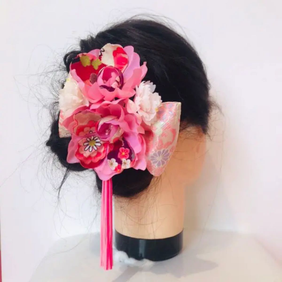 【新品未使用】 ピンク髪飾り  卒業式 振袖 成人式 袴 結婚式