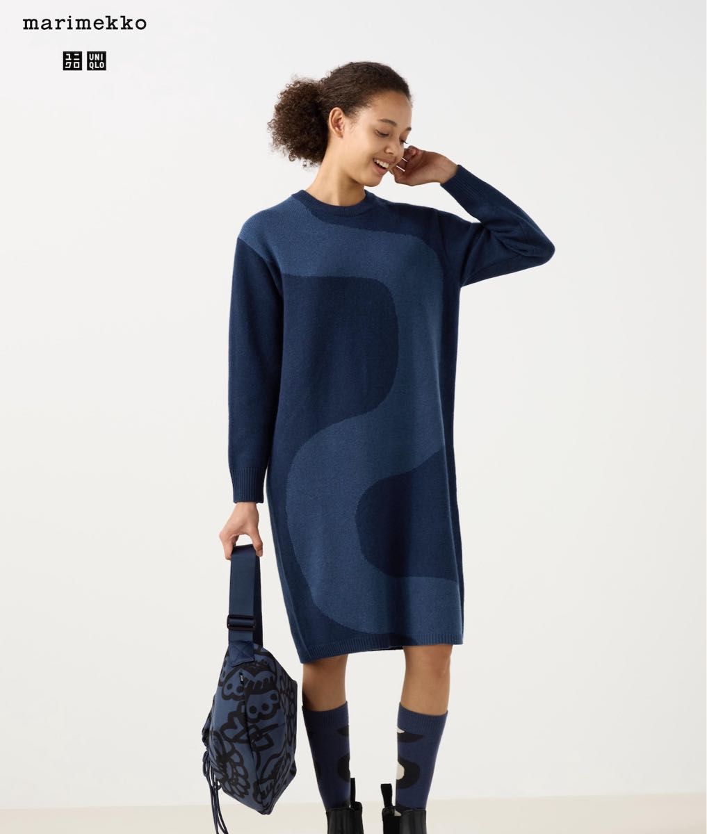 新品 ユニクロ marimekko マリメッコ ラムクルーネック 新品 ユニクロ marimekko マリメッコ ラムクルーネック