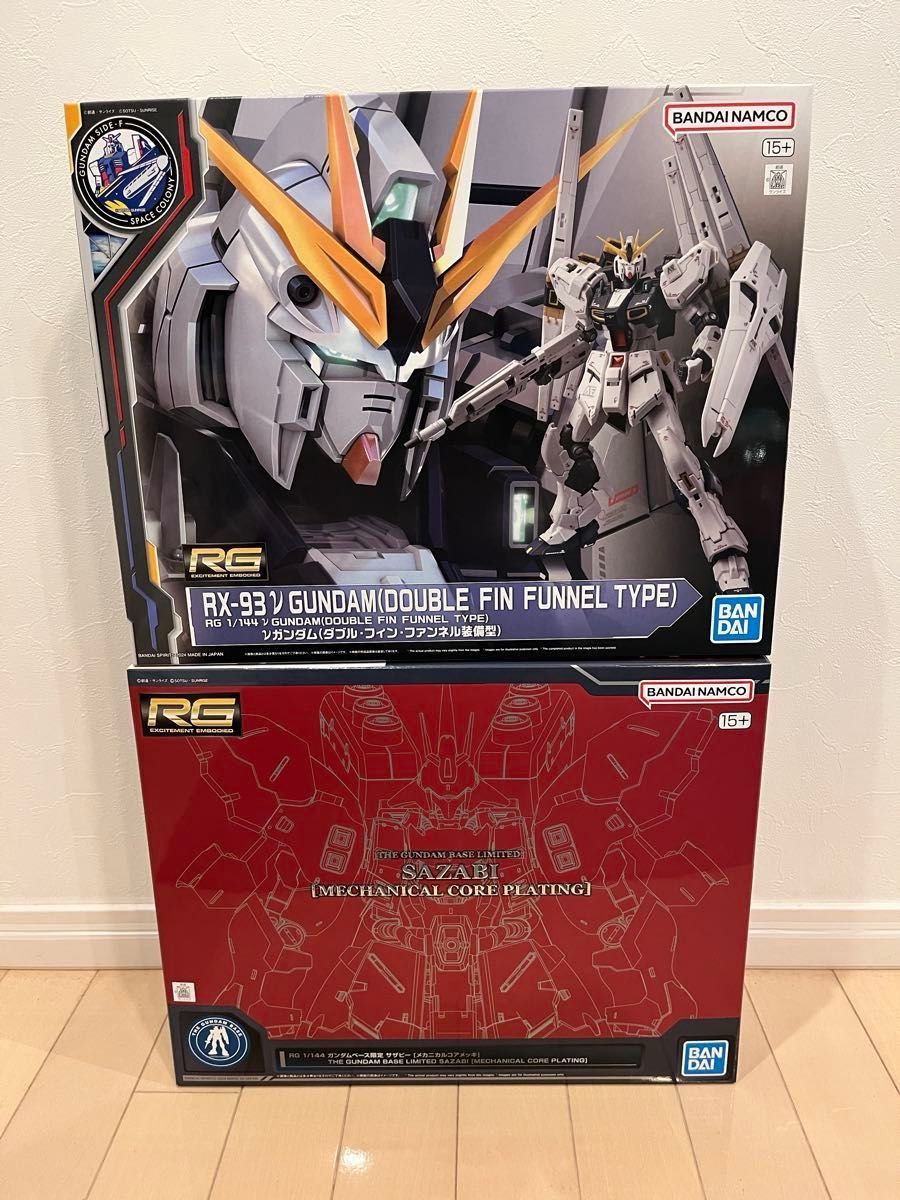 RG 1/144 νガンダム(ダブル・フィン・ファンネル装備型) & RG 1 RG 1/144 νガンダム(ダブル・フィン・ファンネル装備型) & RG 1