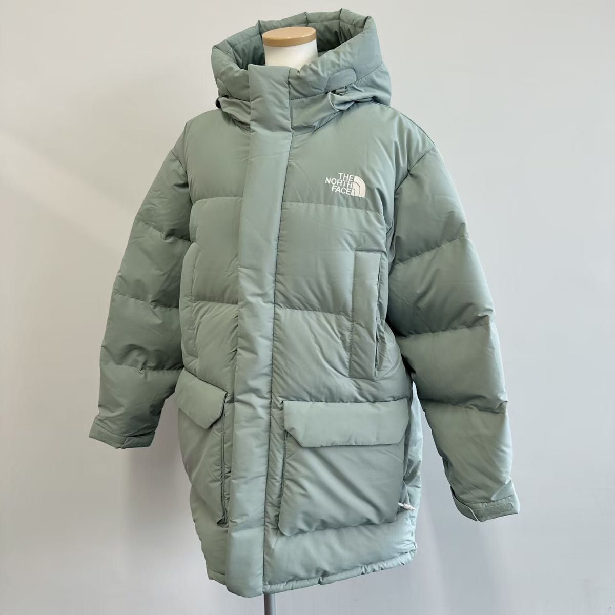 新品未使用品日本未入荷ノースフェイスダウンミントグリーン 新品未使用品日本未入荷ノースフェイスダウンミントグリーン