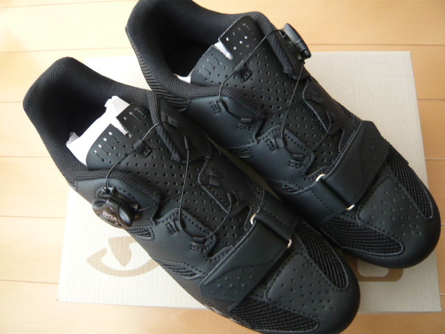 ★年始限定★ GIRO ジロ SAVIX II size 42 UK 8.0 US 9.0 CM 27. 0 BLACK ブラック ユニバーサルクリートマウント SPD SPD-SL 対応