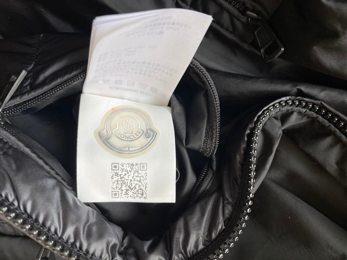 モンクレール MONCLER ダウンジャケット サイズ4 NECKER モンクレール MONCLER ダウンジャケット サイズ4 NECKER