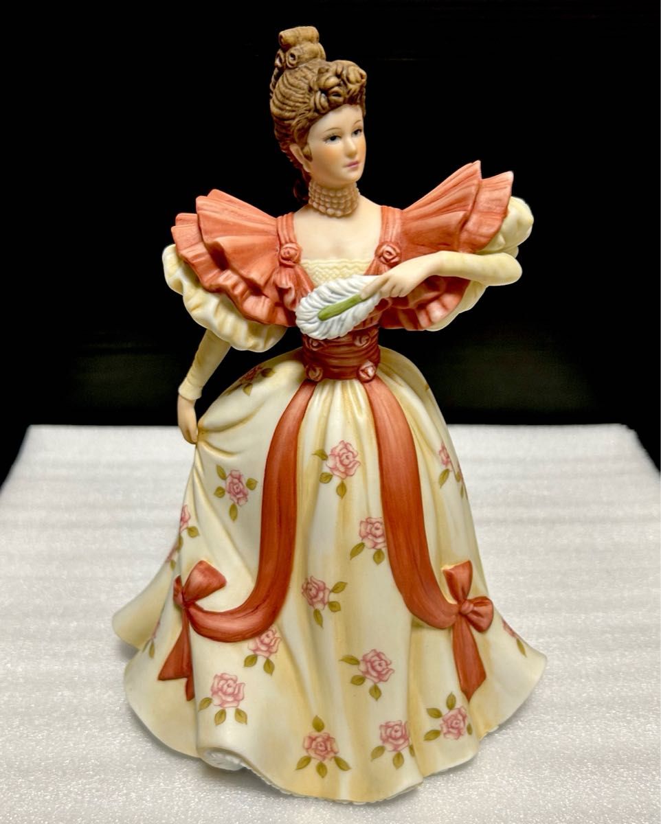 Lenox レノックス “First Waltz“ フィギュリン 置物