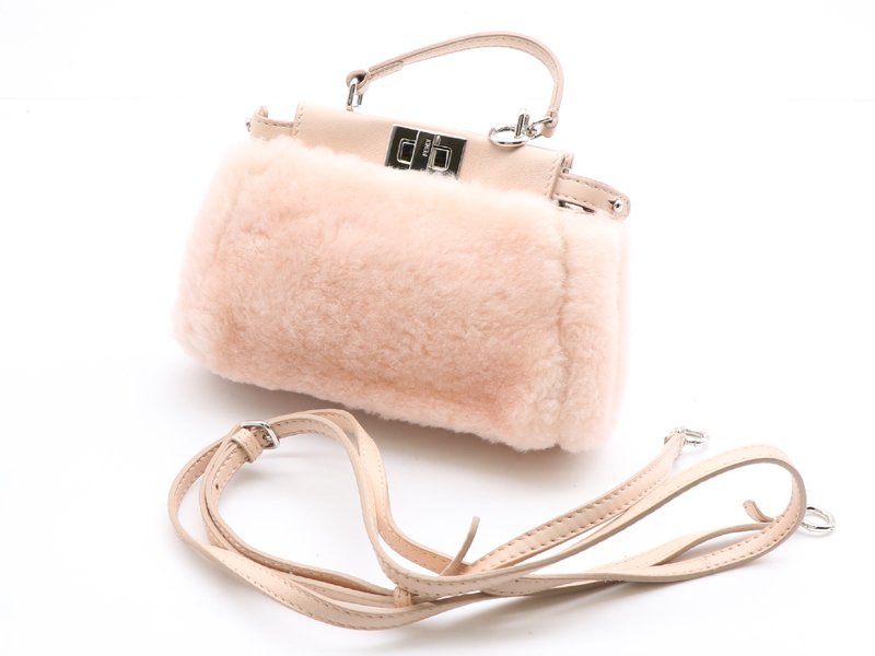 FENDI ピンク 8M0355 マイクロピーカブー バッグ ショルダーバッグ