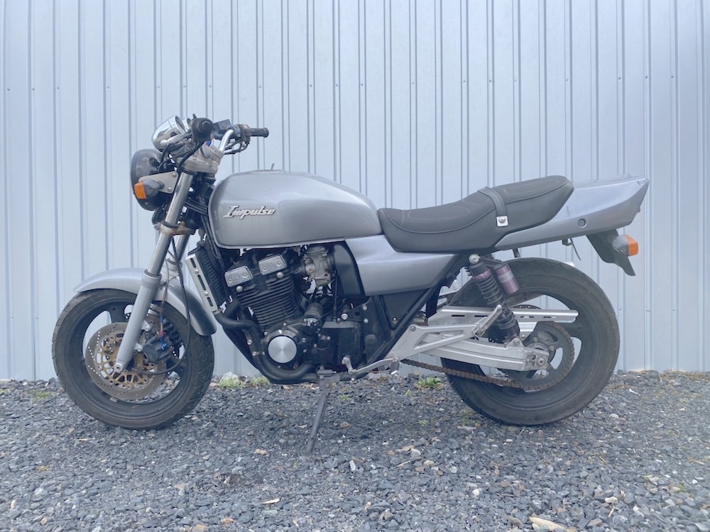 GSX400 インパルス GK79A 純正 ガソリンタンク 黒/ブラック スズキ GSX400 インパルス GK79A ガソリンタンク【F】A-73（投稿