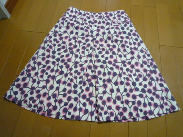 新品spec　storeの日本製スカート★1980円即決★Sサイズ、7号_画像1