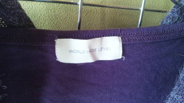 ... широкий  любовь /WORLD WIDE LOVE!  длинный рукав   рубашка   M размер   соответствует  