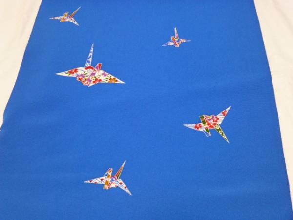 七五三祝着に 新品正絹反物 京友禅小紋着尺 青地に折り鶴柄です