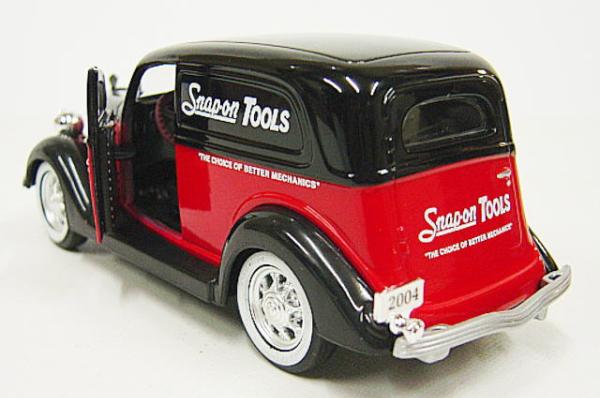 即落☆スナップオン☆ミニカー(1935 FORD SEDAN DERIVERY)