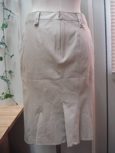  made in Japan *J&R* stretch material beautiful line tight skirt beige M