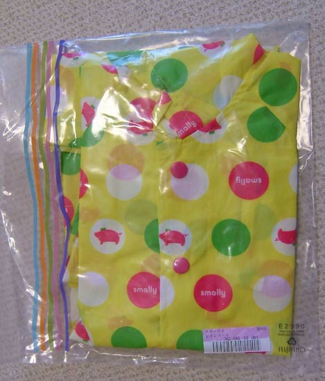送料込*新品フェリシモ＊スモーリ?！ˉ欹ぅ螗畅`ト（イエロー ぶた）100*雨具