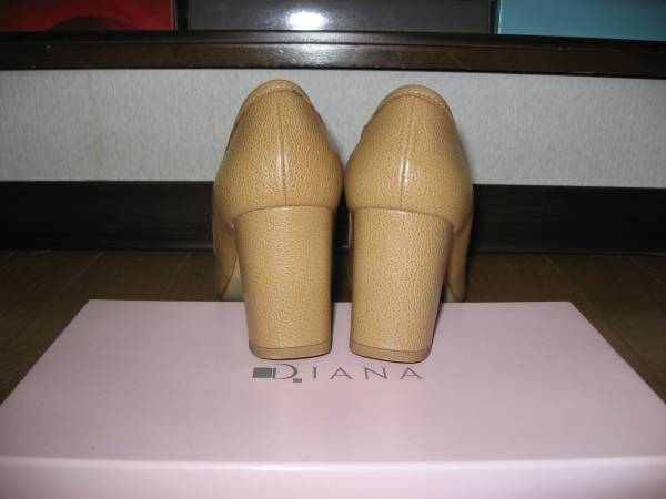 * очень красивый товар! Diana. . лента туфли-лодочки 24cm оттенок бежевого *