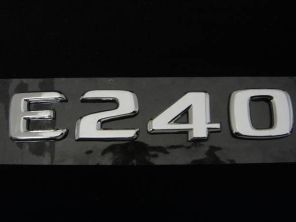 ベンツ　クロームメッキトランクエンブレム E240 W210
