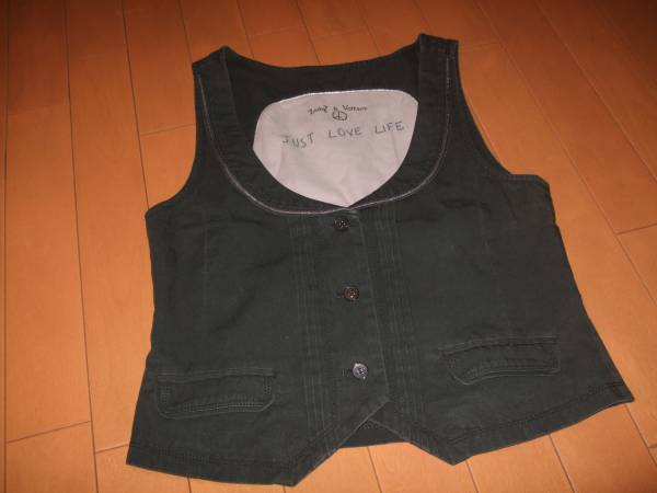 良品○Zadig＆Voltaireベスト○グレー系