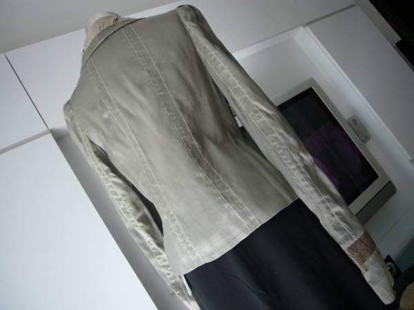 o price cut!ROCHASrojas. complete sale popular jacket * new goods tag attaching 
