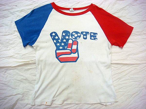 ビンテージ 希少 70S VOTE 選挙 染込み プリント トリコロール クレイジー カラー Tシャツ ピース 3色 白 赤 青 USA 配色 ブルー レッド 珍
