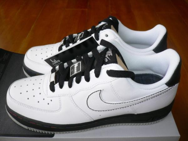 即決☆レア！限定！♪新品 NIKE ナイキスニーカー AIR FORCE 1 LOW '07 エアフォース１ ロー 25周年記念 ニューヨーク NEW YORK NY 28.0cm_画像1