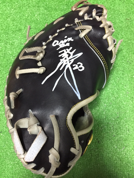 ＯＲIＸ23 北川’12実使用・直筆サイン入りファーストミット_画像2