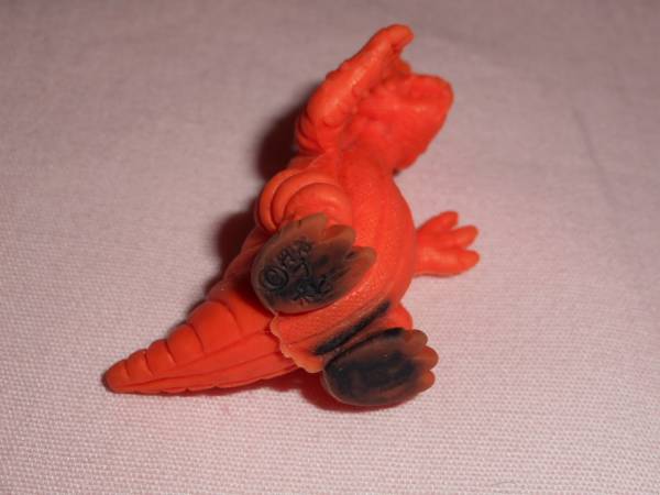  Ultraman * monster eraser * Dolphy -go( red color )