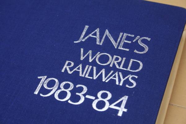 【値下！送料込！】JANE'S WORLD RAILWAYS 1983-84 世界の鉄道年鑑　ジェーン年鑑