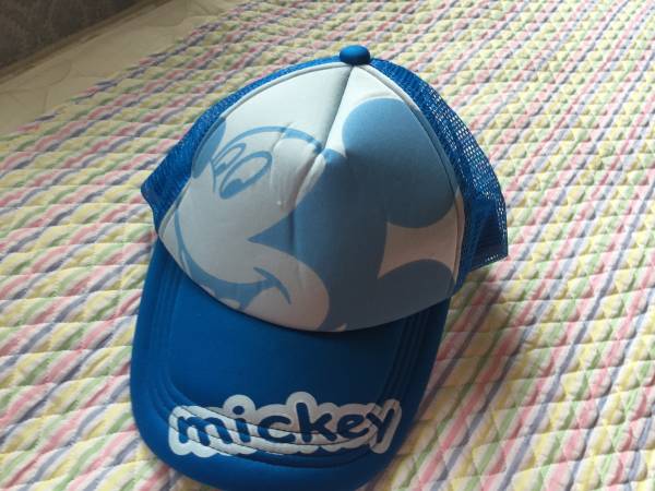 ★ミッキーマウス★ブルーのメッシュキャップ　新品タグ付き_画像1