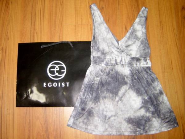 * новый товар распродажа *EGOIST Egoist *bai цвет . безрукавка cut and sewn серый чёрный белый 