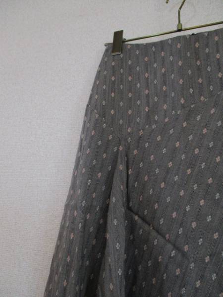 PAUL&JOEグレー花モチーフ刺繍入デザインスカート（USED）90515MP_画像2