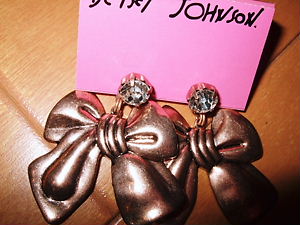  new goods tag prompt decision *Betsey Johnson ribbon earrings *5500 jpy &#65533;