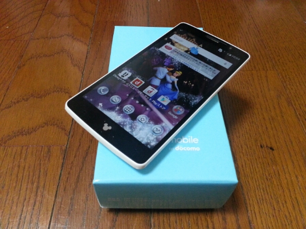 品揃え豊富で 即落/即発!!超美品 DM-01G ホワイト Mobile Disney Android