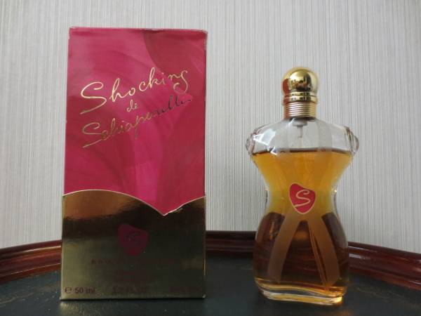 ♪美品♪レア♪廃盤♪ショッキング スキャパレリ EDP 箱付き＆パルファム香水＆サンプル♪希少な写真集付き♪