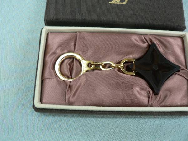  as good as new Vuitton key ring monogram motif nobe Rudy 