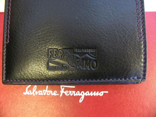 ★お値下げ★新品本物Ferragamoフェラガモ★黒カーフ折財布_画像3