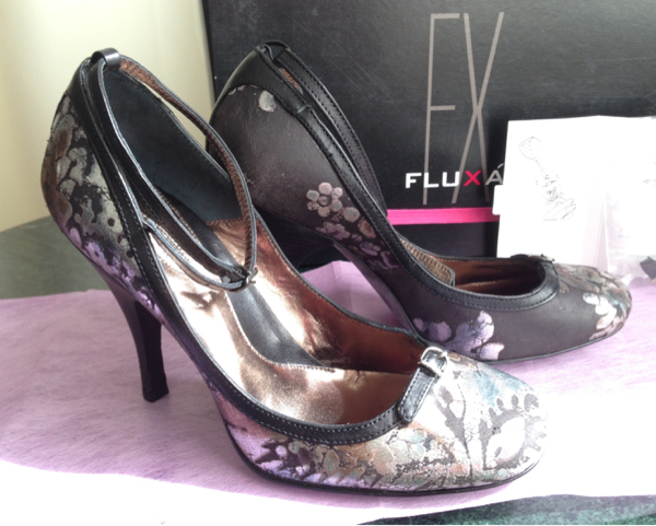  new goods *FLUXAflaksa* flower . pushed .me Lee je-n/ high heel / pumps / party, wedding *38 24cm* change heel attaching 