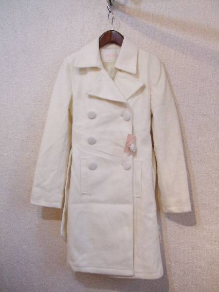 LIZLISA white . collar double button coat (USED)122014②
