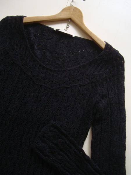 ungaro fuchsia Italy made black sweater sizeS Ungaro 